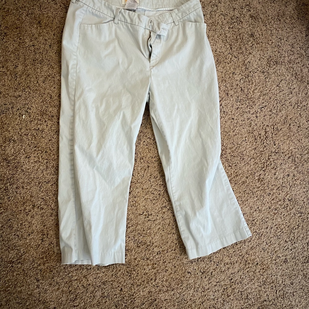 Women’s Lee One True Fit Khakis. Size 15/16